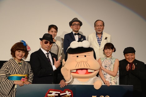 「天才バカヴォン~蘇るフランダースの犬~」完成披露舞台挨拶の様子。(c)天才バカヴォン製作委員会