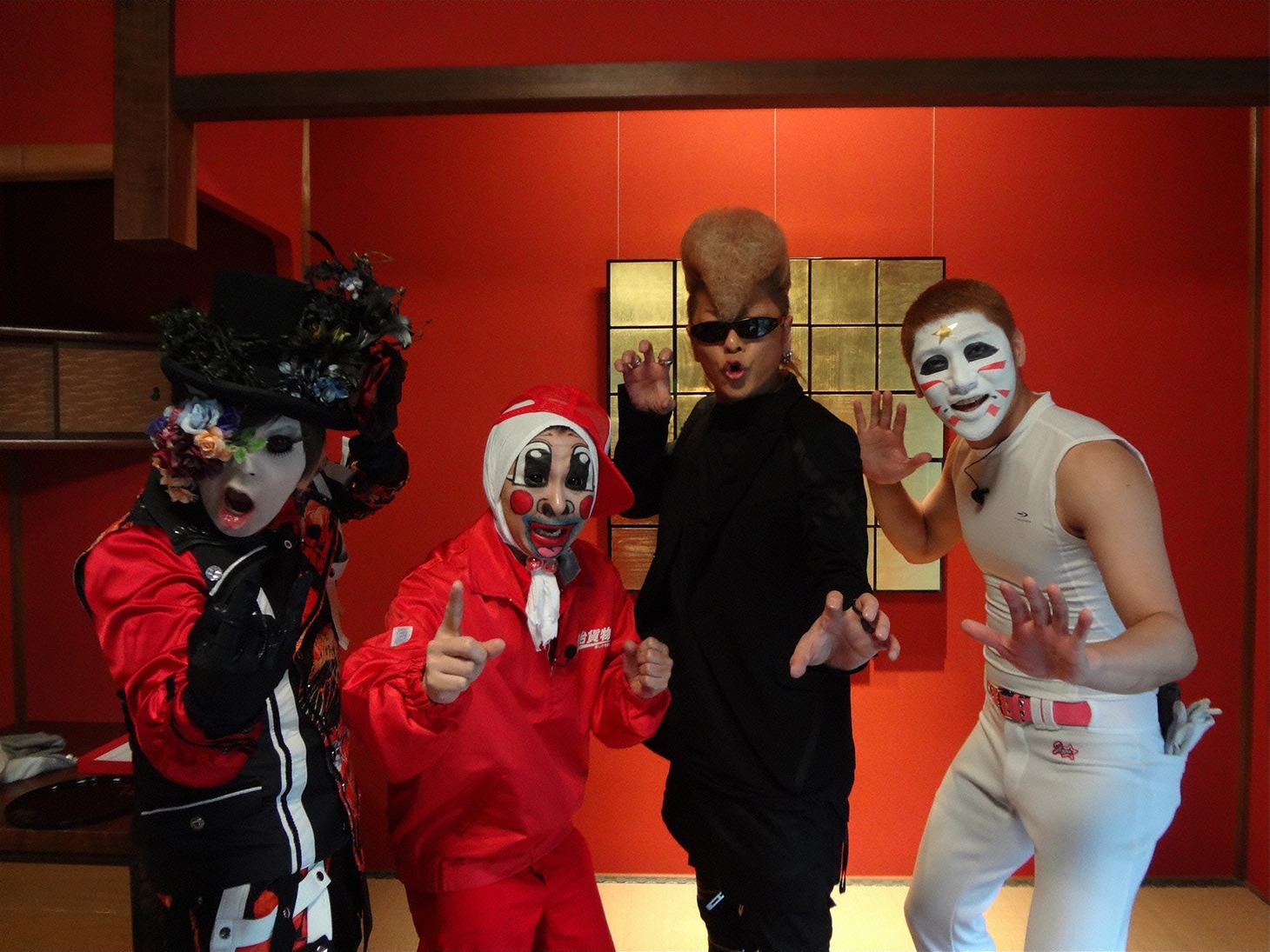 左から団長、イガグリ千葉、綾小路翔、樽美酒研二。(c)日本テレビ