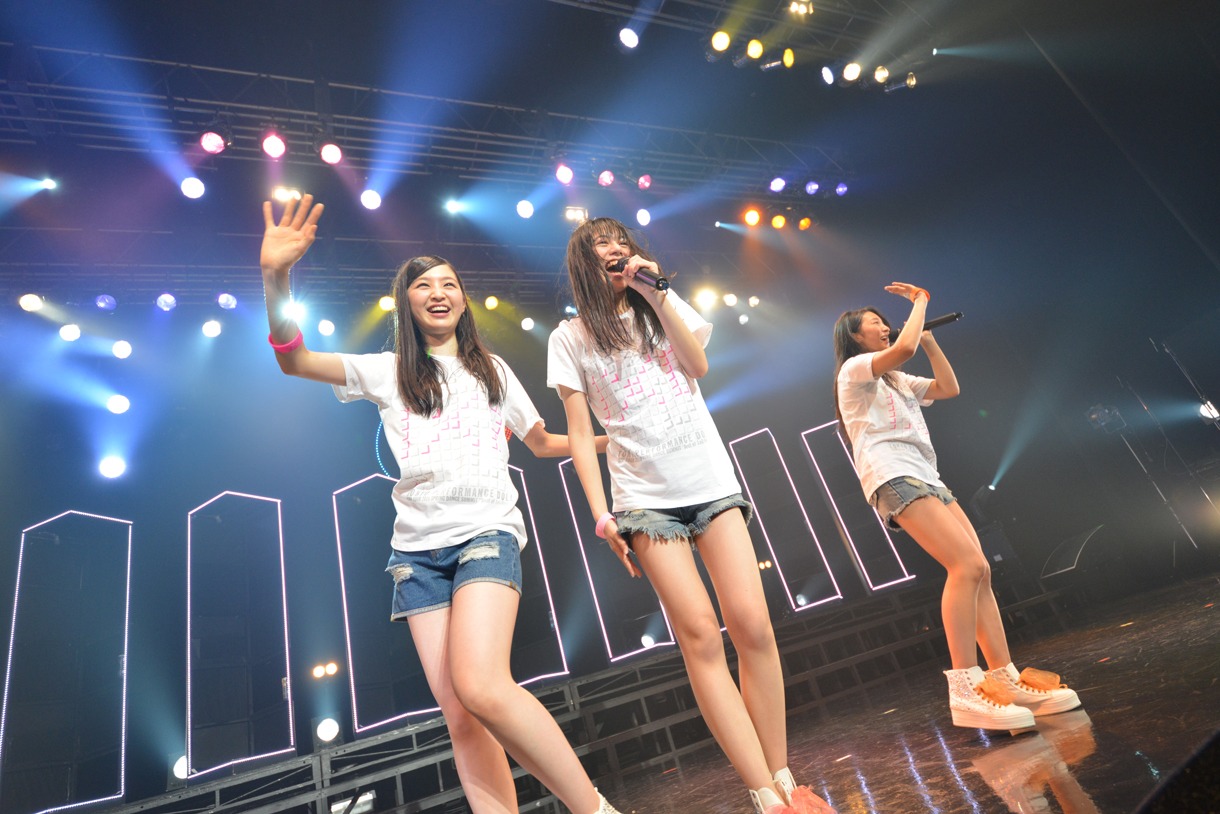 「東京パフォーマンスドール ZEPP TOUR 2015春～DANCE SUMMIT“Best of 1×0 FINAL”～」の様子。