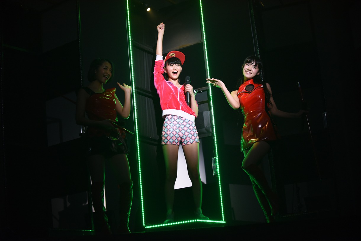 「東京パフォーマンスドール ZEPP TOUR 2015春～DANCE SUMMIT“Best of 1×0 FINAL”～」の様子。