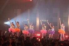 TPD DASH!!によるライブの様子。