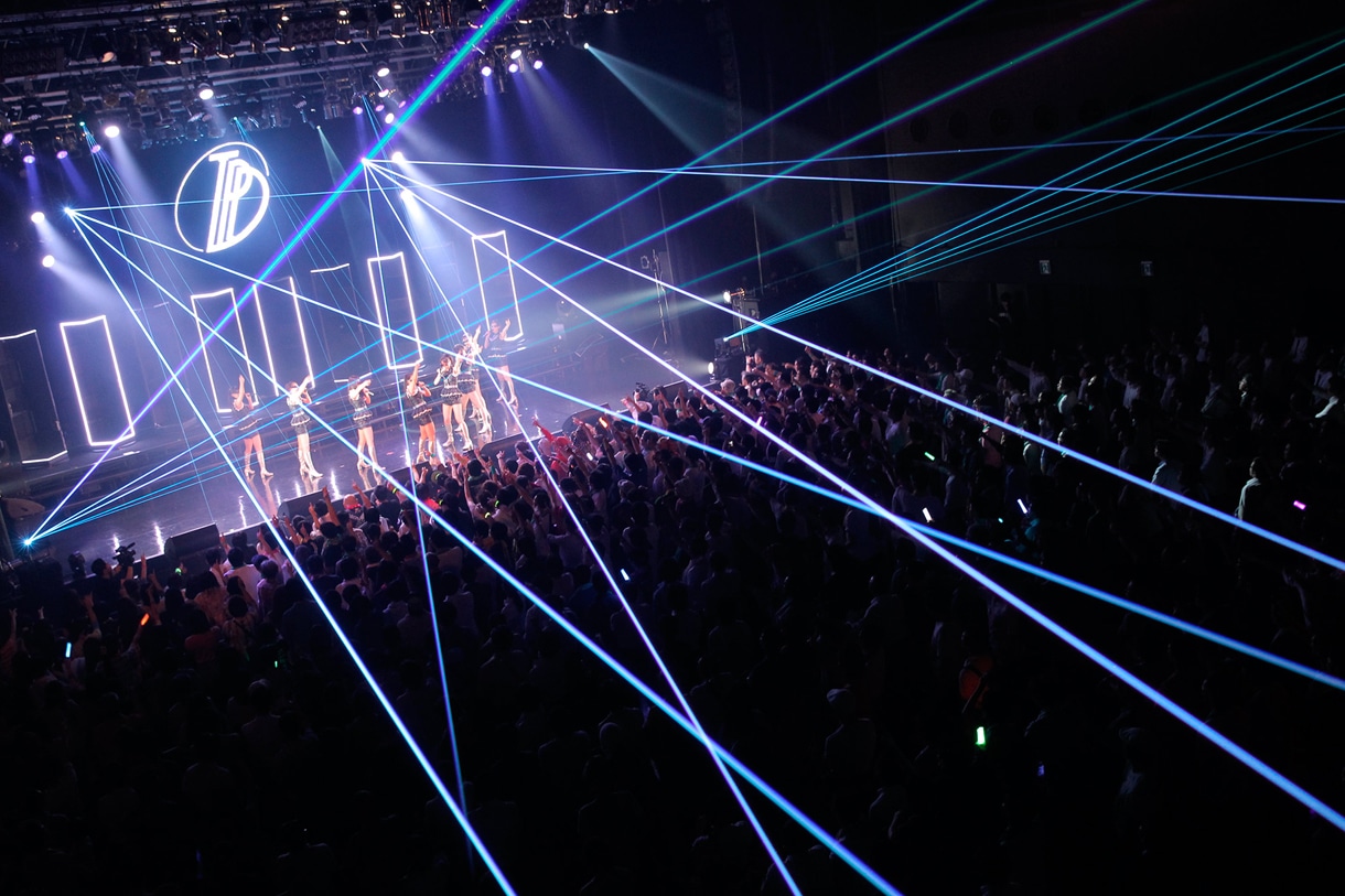 「東京パフォーマンスドール ZEPP TOUR 2015春～DANCE SUMMIT“Best of 1×0 FINAL”～」の様子。