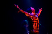 吉井和哉（撮影：有賀幹夫）