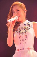 5月16日に行われた西野カナ「with LOVE tour」埼玉・さいたまスーパーアリーナ公演の様子。