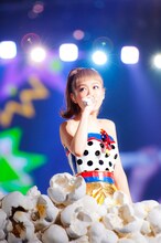 5月16日に行われた西野カナ「with LOVE tour」埼玉・さいたまスーパーアリーナ公演の様子。