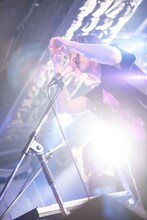 大森靖子（Vo, G, Key）（Photo by Masayo）