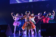 「妄想キャリブレーション LIVE2015春 妄想ファンタジア in 赤坂BLITZ」の様子。