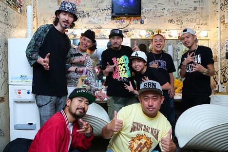 RYO the SKYWALKER「リョーザのライブ4」出演者の集合写真。 （Photo by Real☆Shot MASATO）