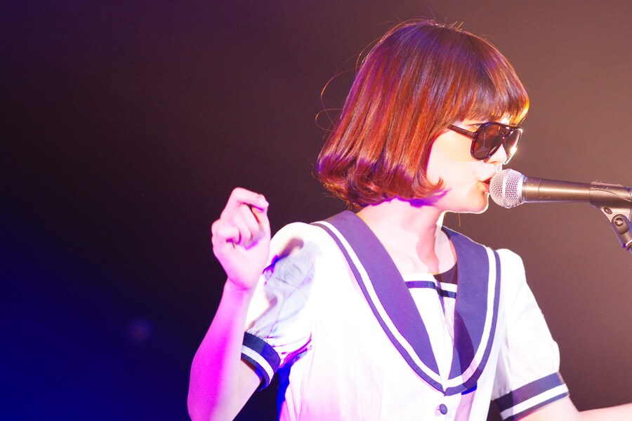 吉澤嘉代子が赤坂BLITZで少女時代を再現、キラキラ＆ドロドロな一夜に