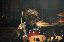 ナオミチ（Dr / KNOCK OUT MONKEY）（Photo by TEPPEI）