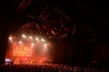 KNOCK OUT MONKEY「TOUR 2015 "Mr. Foundation" -Final-」新木場STUDIO COAST公演の様子。（Photo by TEPPEI）