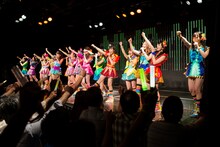 「AKB48 41stシングル 選抜総選挙」速報結果発表時の大阪・NMB48劇場の様子。