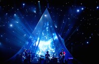 12月27日に東京・渋谷公会堂で行われたワンマンライブの様子。