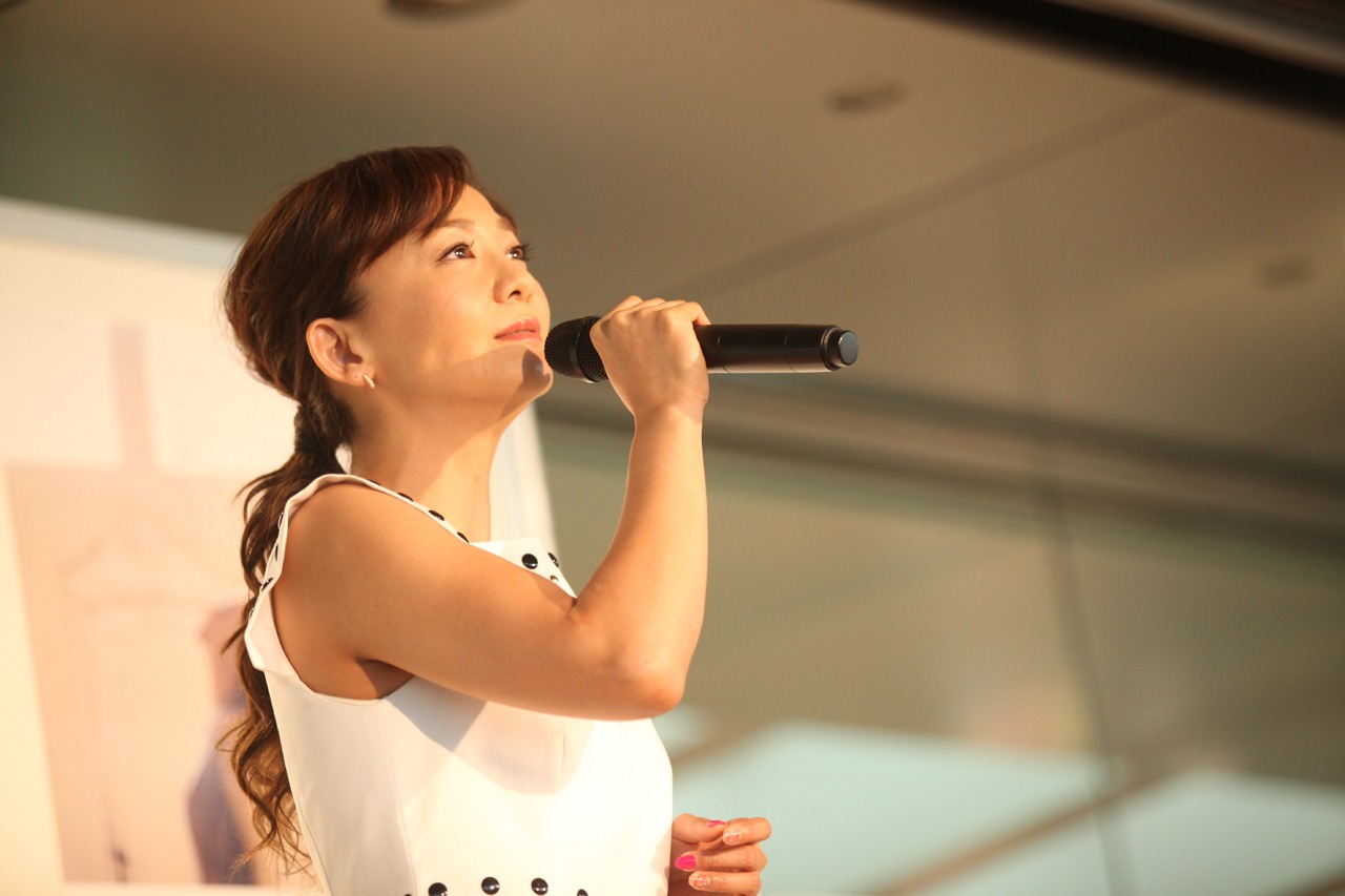 華原朋美（写真提供：ユニバーサルミュージック）