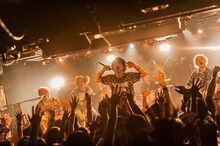「リビフェスTOKYO」Shibuya Milkyway公演よりReVision of Senceのライブの様子。（Photo by Yoshihito KOBA）