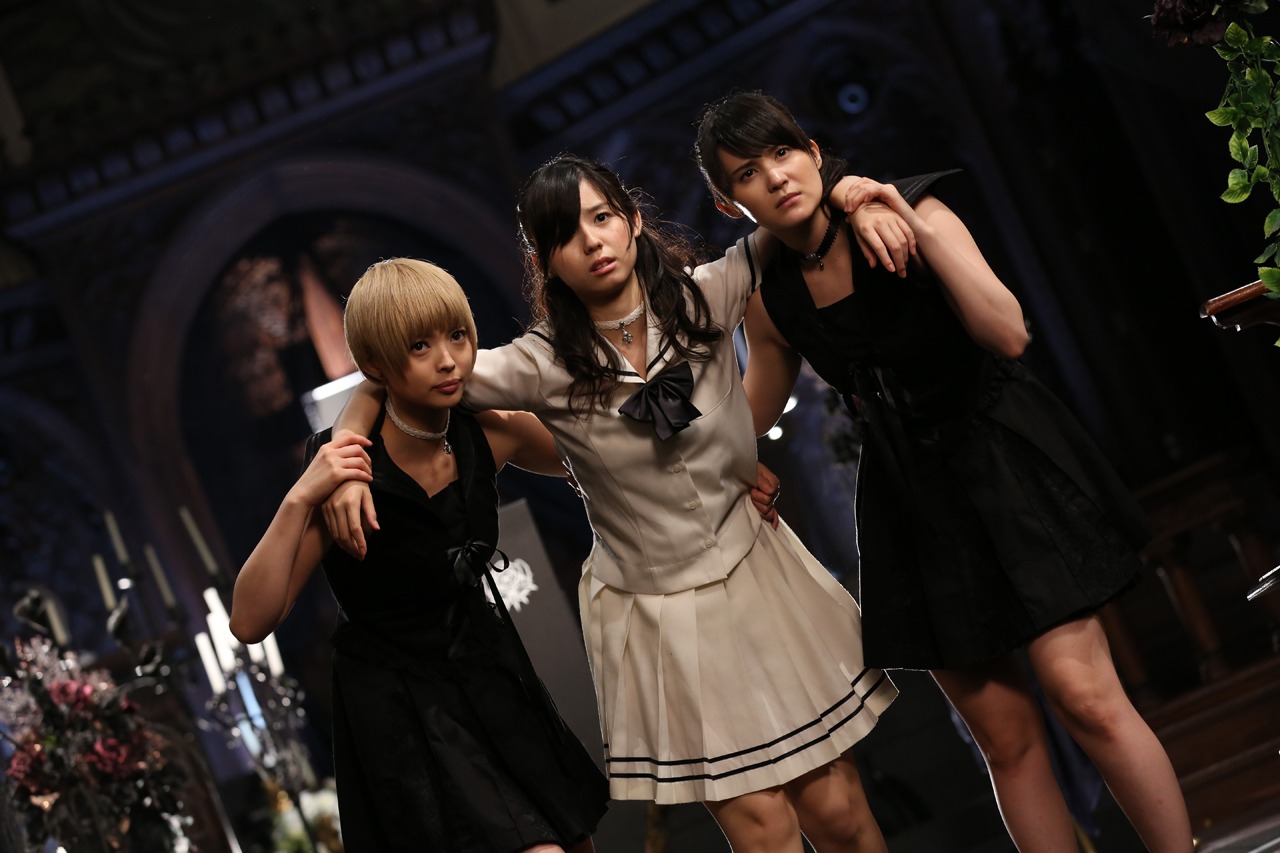 「白魔女学園 オワリトハジマリ」のワンシーン。