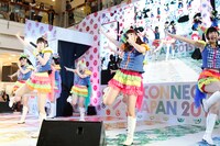 FES☆TIVEによるライブの様子。（写真提供：CHEERZ）