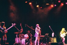 野佐怜奈とブルーヴァレンタインズ（撮影：徳地恭太）