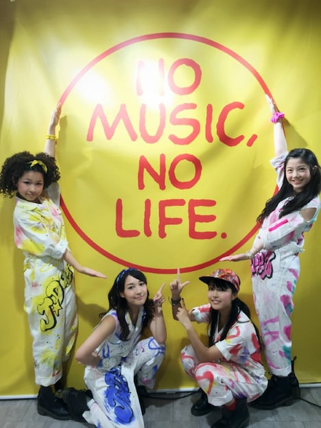 J☆Dee'Z「だいすき」発売記念イベントの様子。