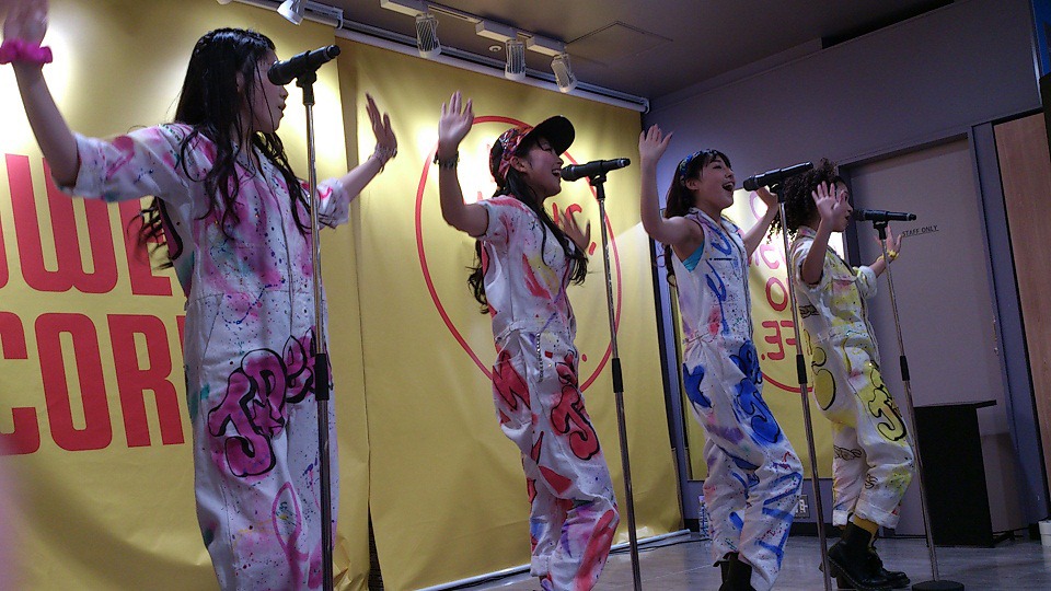 J☆Dee'Z「だいすき」発売記念イベントの様子。