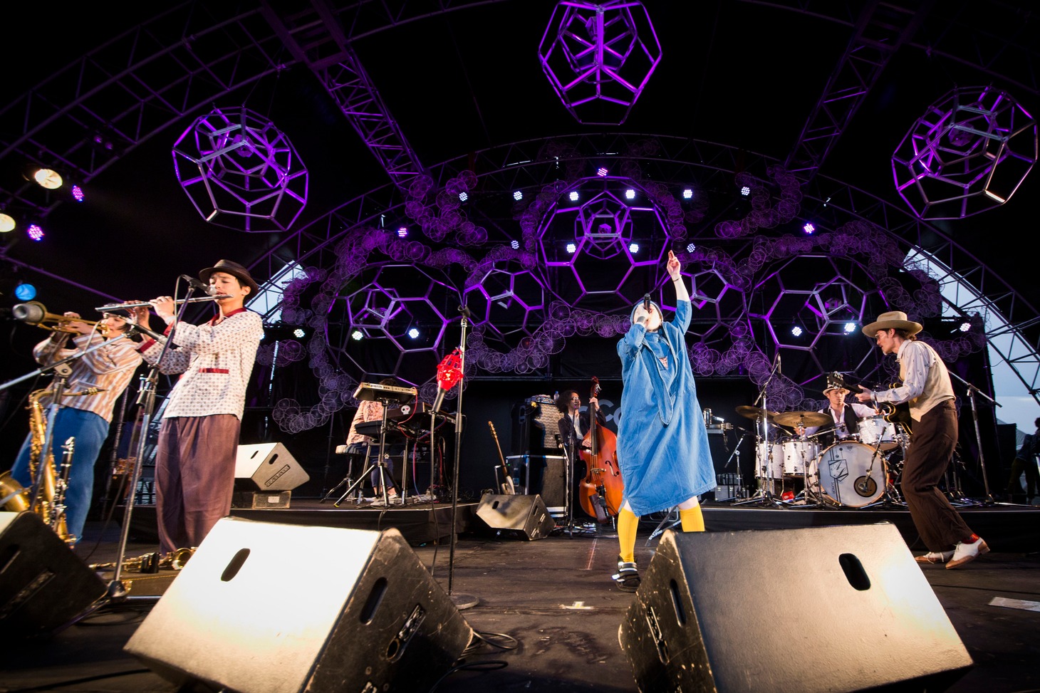 「CIRCLE '15」のトリを務めたEGO-WRAPPIN' AND THE GOSSIP OF JAXX。（写真提供：CIRCLE）