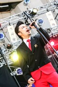 在日ファンクのライブの模様。(提供:FM802)