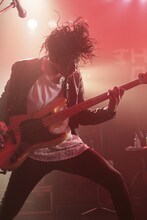 JUNE M（B / THREE LIGHTS DOWN KINGS）（撮影：古川喜隆）