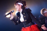 atsuko（Vo / angela）（撮影：釘野孝宏）