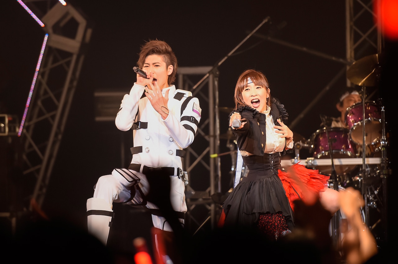 「シドニア音楽重力祭」でangela&カスタマイZが“打ち砕け！”