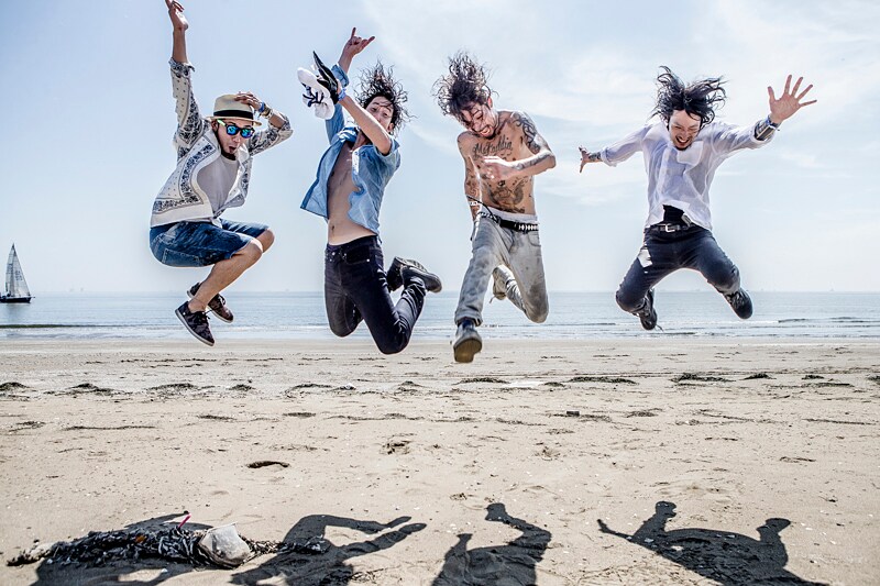 The BONEZ、全国ツアー追加公演を沖縄で開催＆初のライブ生配信も