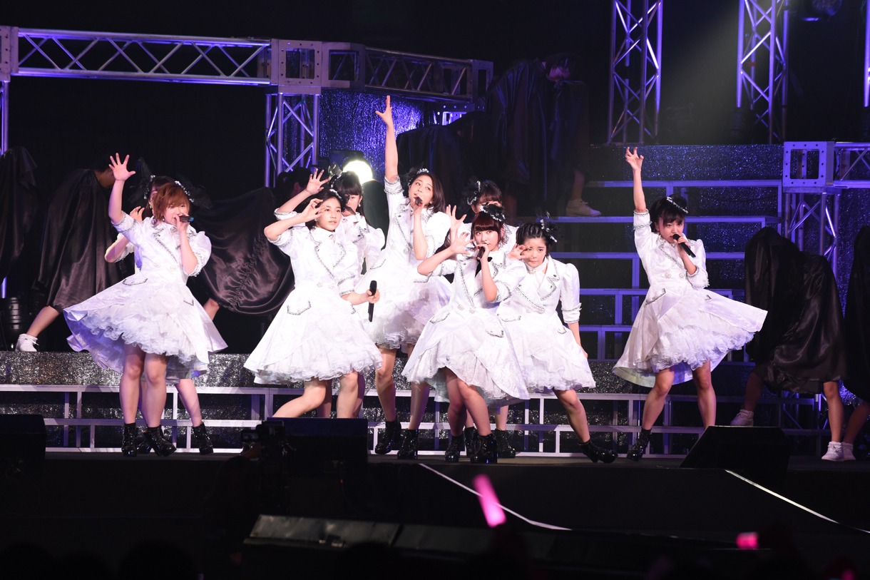 「アンジュルム STARTING LIVE TOUR SPECIAL ＠日本武道館『大器晩成』」ライブの様子。