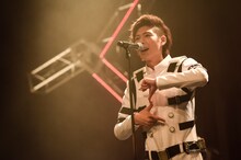 HAMA（Vo, Key / カスタマイZ）（撮影：釘野孝宏）