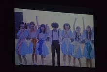 ツアー開催決定を発表する清 竜人25。