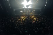 写真は「清 竜人ハーレム▽フェスタ2015 Vol.4 ~バースデー▽パーティー2days~」(▽はハートマーク)初日公演の様子。(撮影:YGQ)