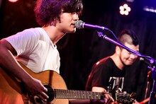 マッシュ（Vo, G / Kidori Kidori）（撮影：西槇太一）