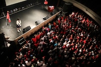 上坂すみれ「“開墾記念式典”～耕せ同志たち!! ついに開墾!! 『コルホーズの玉ねぎ畑』」の様子。