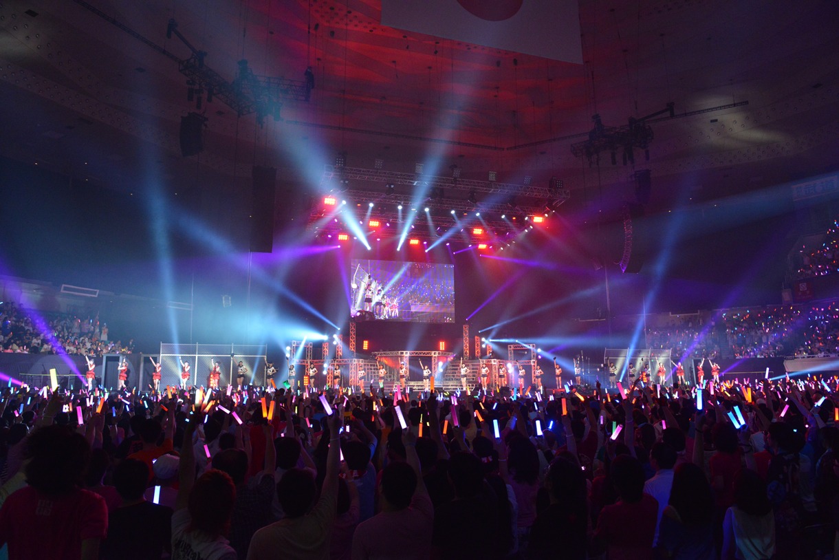 「アンジュルム STARTING LIVE TOUR SPECIAL ＠日本武道館『大器晩成』」コンサートの様子。