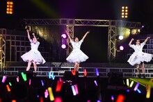 「アンジュルム STARTING LIVE TOUR SPECIAL ＠日本武道館『大器晩成』」コンサートの様子。