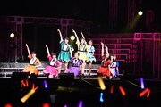 「アンジュルム STARTING LIVE TOUR SPECIAL @日本武道館『大器晩成』」コンサートの様子。