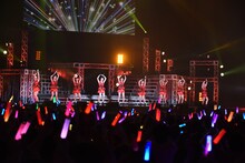 「アンジュルム STARTING LIVE TOUR SPECIAL ＠日本武道館『大器晩成』」コンサートの様子。