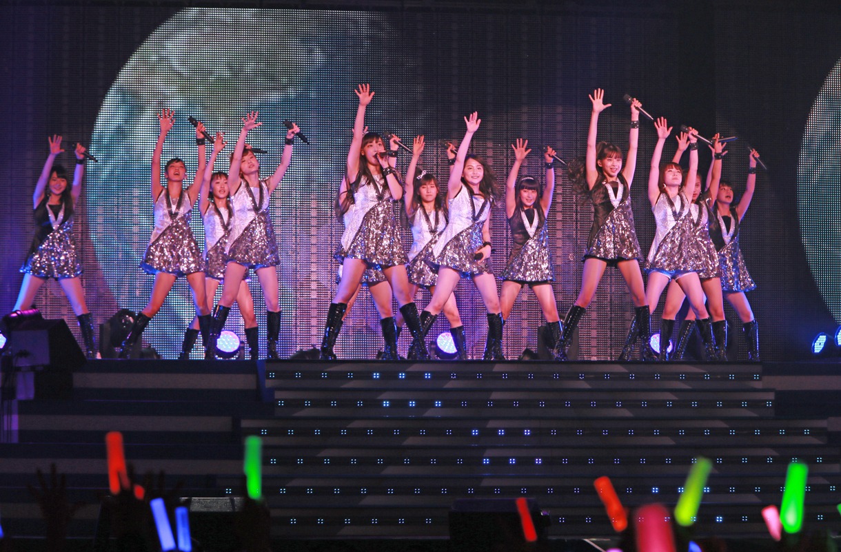 「モーニング娘。'15 コンサートツアー春～GRADATION～」ライブの様子。（写真提供：アップフロントエージェンシー）
