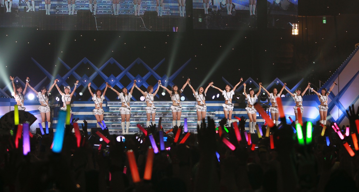 「モーニング娘。'15 コンサートツアー春～GRADATION～」ライブの様子。（写真提供：アップフロントエージェンシー）