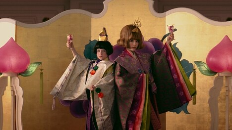 江崎グリコ「アイスの実」新CM「こい～のう」編のワンシーン。