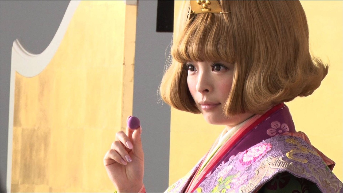 江崎グリコ「アイスの実」新CM「こい～のう」編の撮影中の様子。