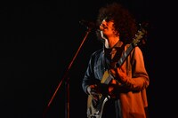 清竜人。写真は今年5月に開催されたライブ「清 竜人ハーレム▽フェスタ2015 Vol.4 ～バースデー▽パーティー2days～」の様子（▽はハートマーク）。