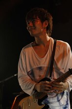 川崎純（G / QOOLAND）（撮影：佐藤早苗［ライトサム］）