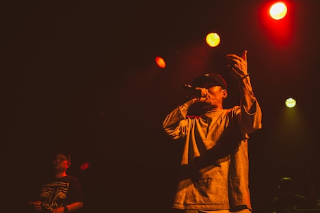 左からNIPPS、B.D.。（Photo by cherry chill will）