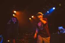 左からZeebra、K DUB SHINE。（Photo by cherry chill will）