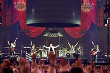 GLAY「20th Anniversary FINAL GLAY in TOKYO DOME Miracle Music Hunt Forever」5月31日の東京・東京ドーム公演の様子。（撮影：岡田裕介）