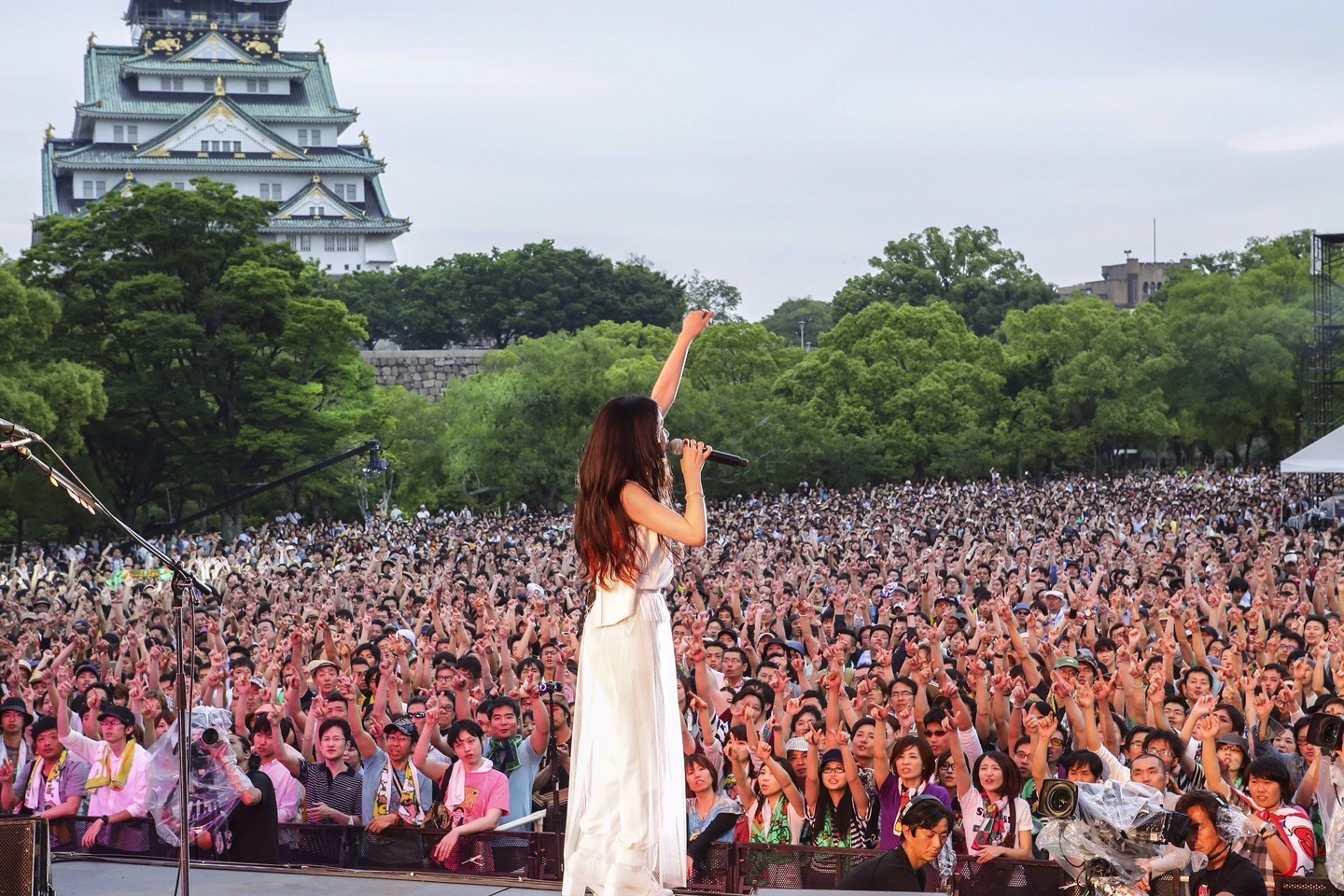 「Superfly『WHITE』リリース記念 Free Live」の様子。